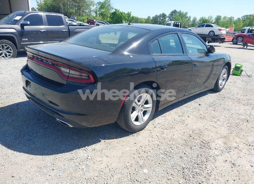 Photo 4 of 2019 Dodge Charger SXT RWD (VIN 2C3CDXBG9KH730061)