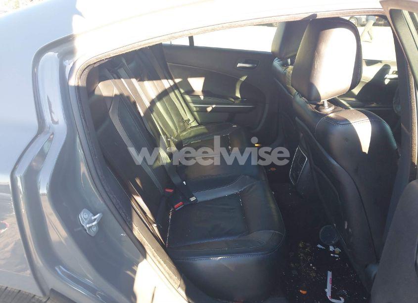 Photo 8 of 2019 Dodge Charger SXT RWD (VIN 2C3CDXBG9KH736510)