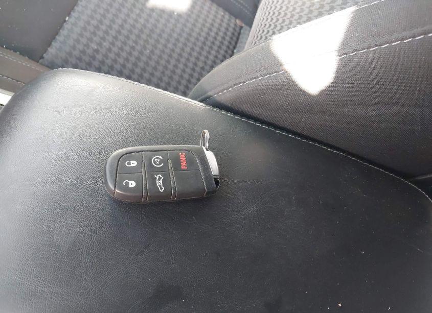 Photo 11 of 2019 Dodge Charger SXT RWD (VIN 2C3CDXBG9KH754926)