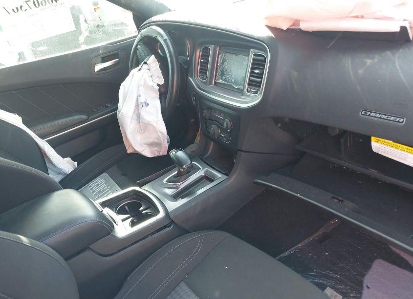 Photo 5 of 2019 Dodge Charger SXT RWD (VIN 2C3CDXBG9KH754926)