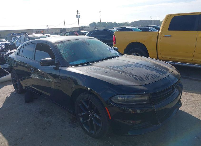 2020 Dodge Charger SXT RWD (VIN 2C3CDXBG9LH116595) main photo