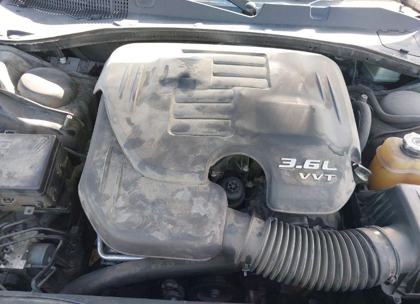 Photo 10 of 2020 Dodge Charger SXT RWD (VIN 2C3CDXBG9LH116595)