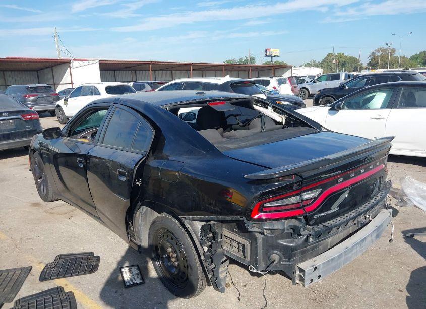 Photo 3 of 2020 Dodge Charger SXT RWD (VIN 2C3CDXBG9LH116595)