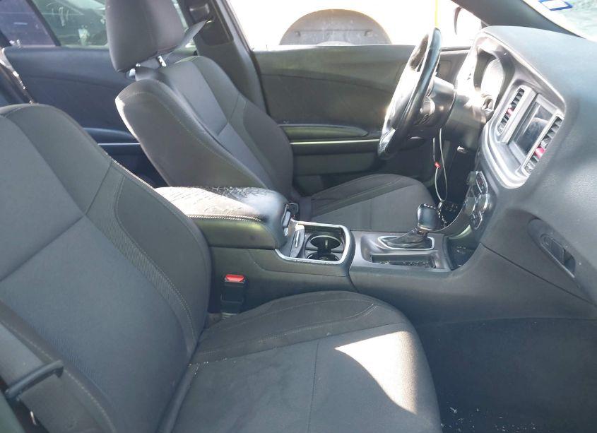 Photo 5 of 2020 Dodge Charger SXT RWD (VIN 2C3CDXBG9LH116595)