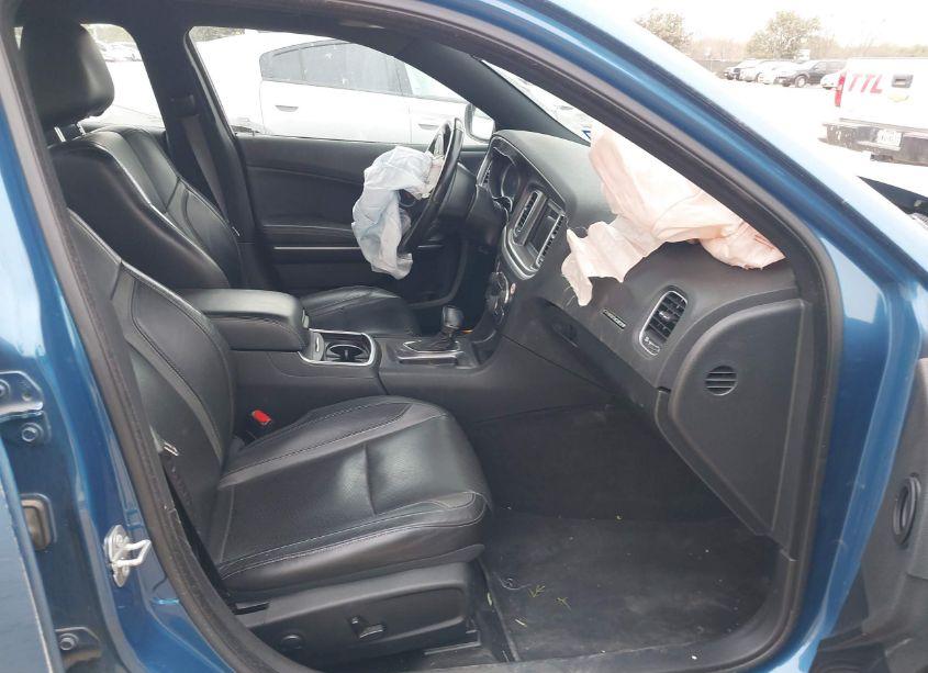 Photo 5 of 2022 Dodge Charger SXT RWD (VIN 2C3CDXBG9NH161457)