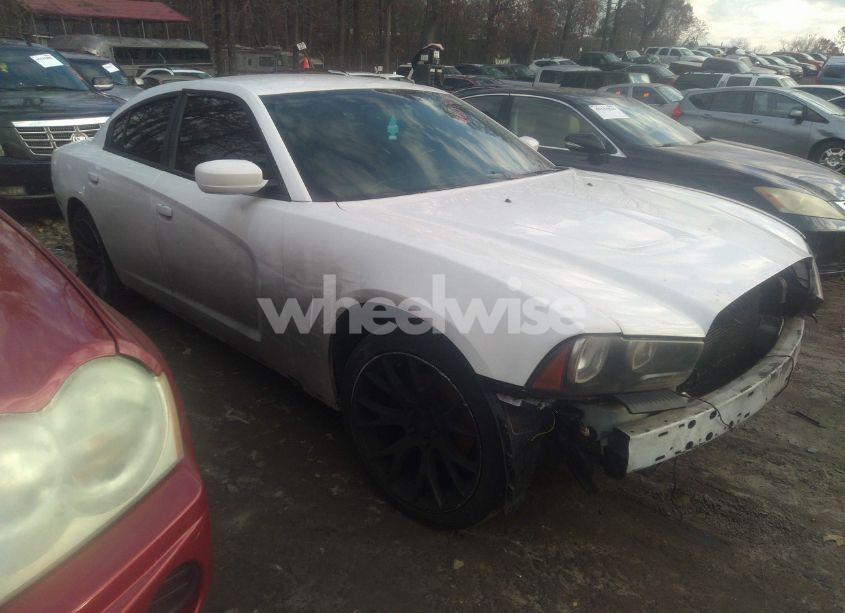 2012 Dodge Charger SE (VIN 2C3CDXBGXCH108733) main photo