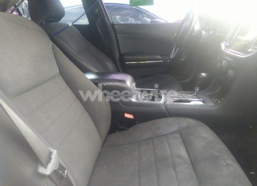 Photo 5 of 2012 Dodge Charger SE (VIN 2C3CDXBGXCH108733)