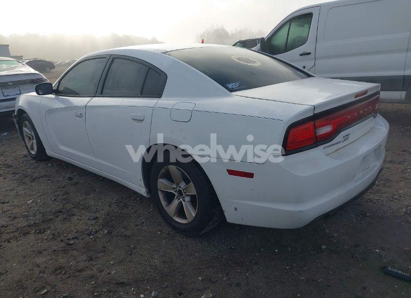 Photo 3 of 2012 Dodge Charger SE (VIN 2C3CDXBGXCH185084)
