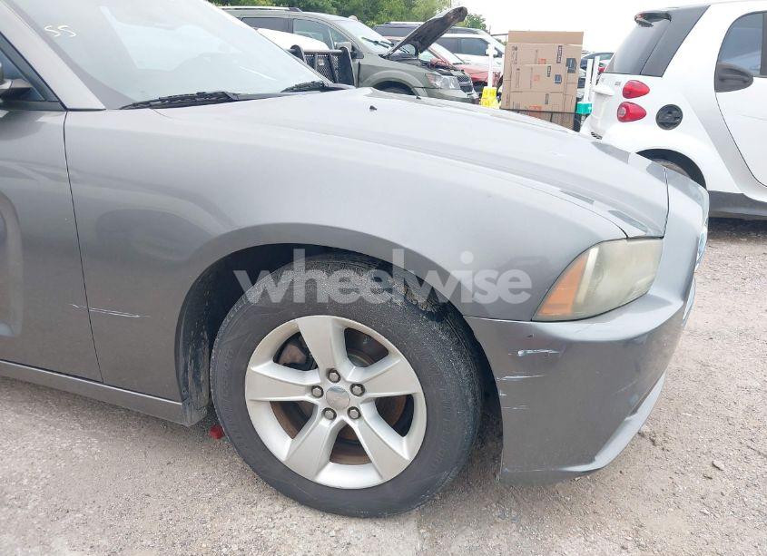 Photo 6 of 2012 Dodge Charger SE (VIN 2C3CDXBGXCH208914)
