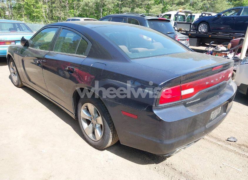 Photo 3 of 2012 Dodge Charger SE (VIN 2C3CDXBGXCH298176)