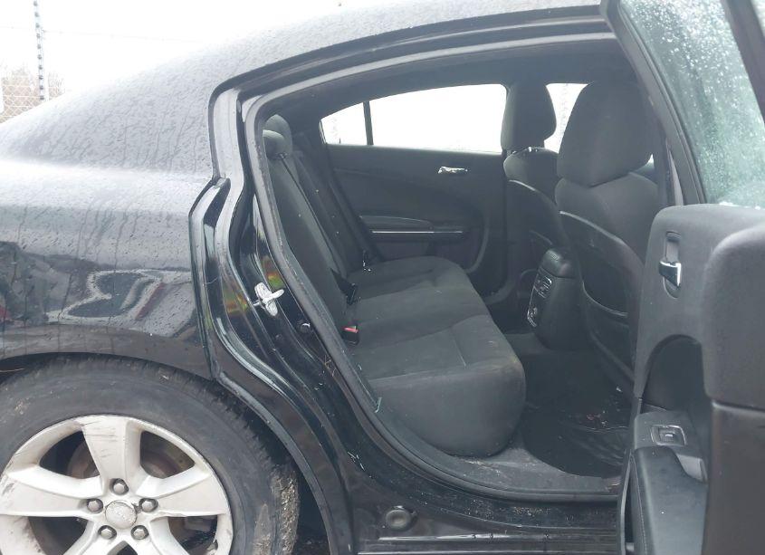 Photo 8 of 2013 Dodge Charger SE (VIN 2C3CDXBGXDH502458)