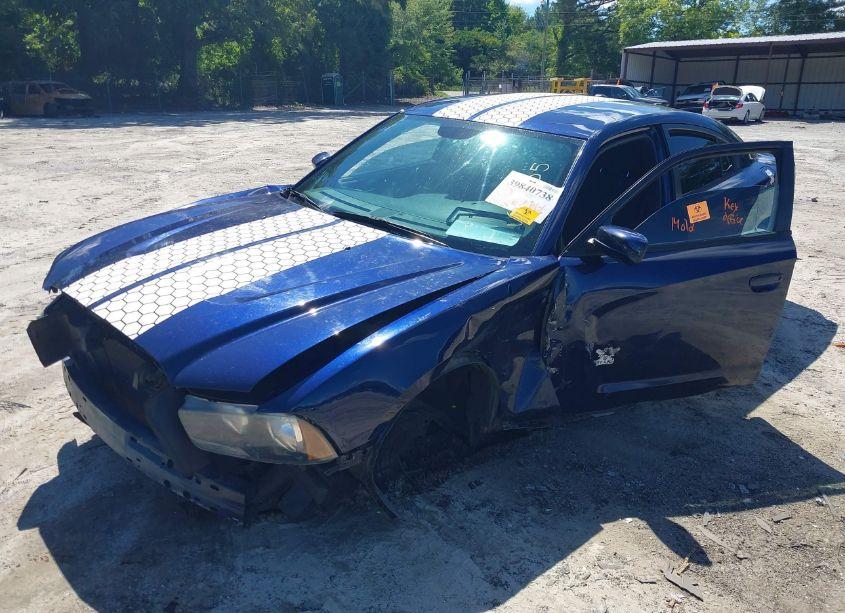 Photo 2 of 2013 Dodge Charger SE (VIN 2C3CDXBGXDH734705)