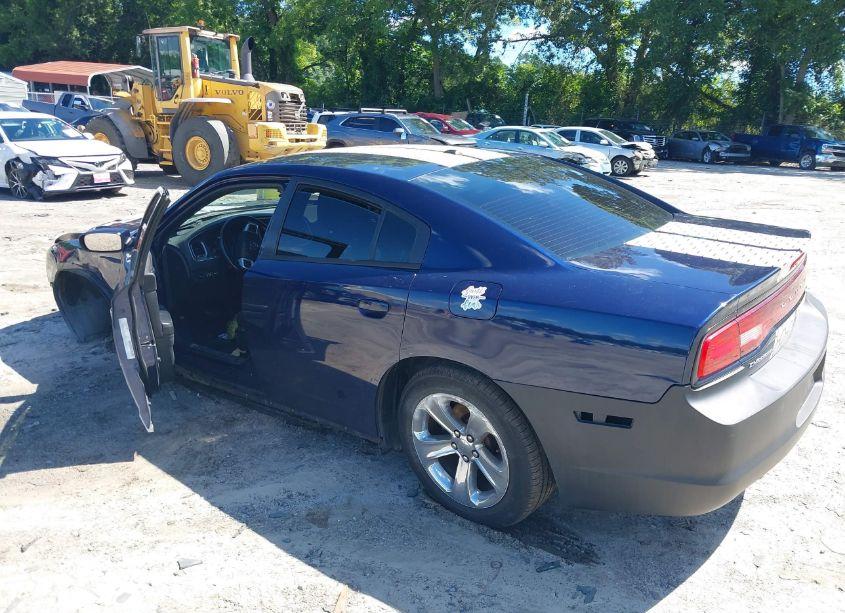 Photo 3 of 2013 Dodge Charger SE (VIN 2C3CDXBGXDH734705)