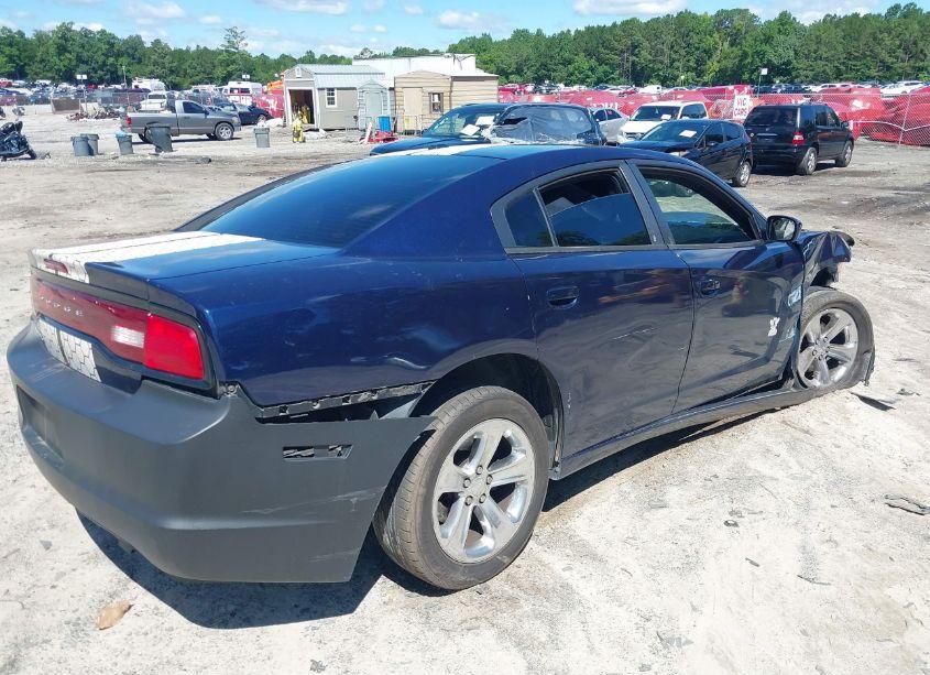 Photo 4 of 2013 Dodge Charger SE (VIN 2C3CDXBGXDH734705)