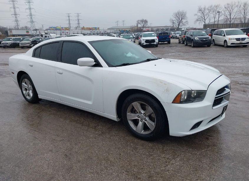 2013 Dodge Charger SE (VIN 2C3CDXBGXDH742982) main photo