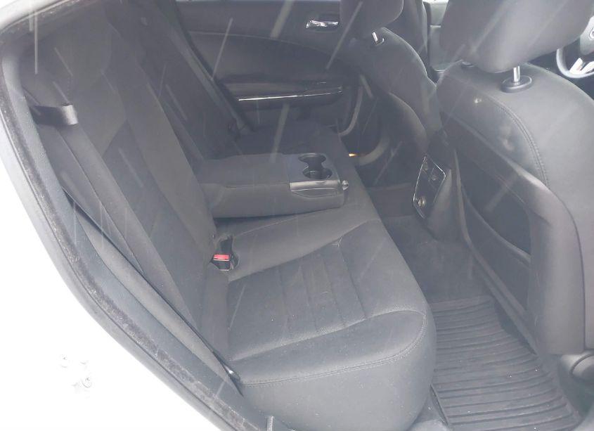 Photo 8 of 2013 Dodge Charger SE (VIN 2C3CDXBGXDH742982)