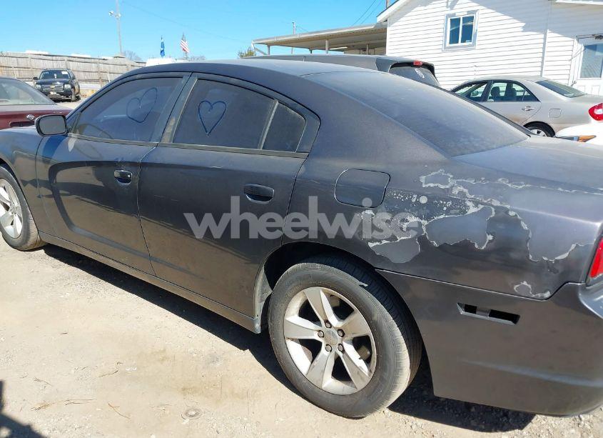 Photo 15 of 2014 Dodge Charger SE (VIN 2C3CDXBGXEH107830)