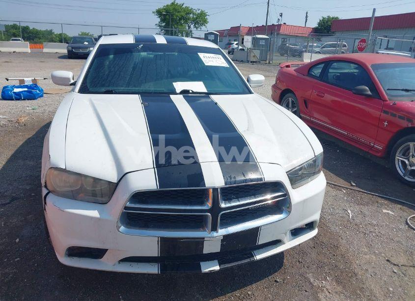 Photo 12 of 2014 Dodge Charger SE (VIN 2C3CDXBGXEH117189)