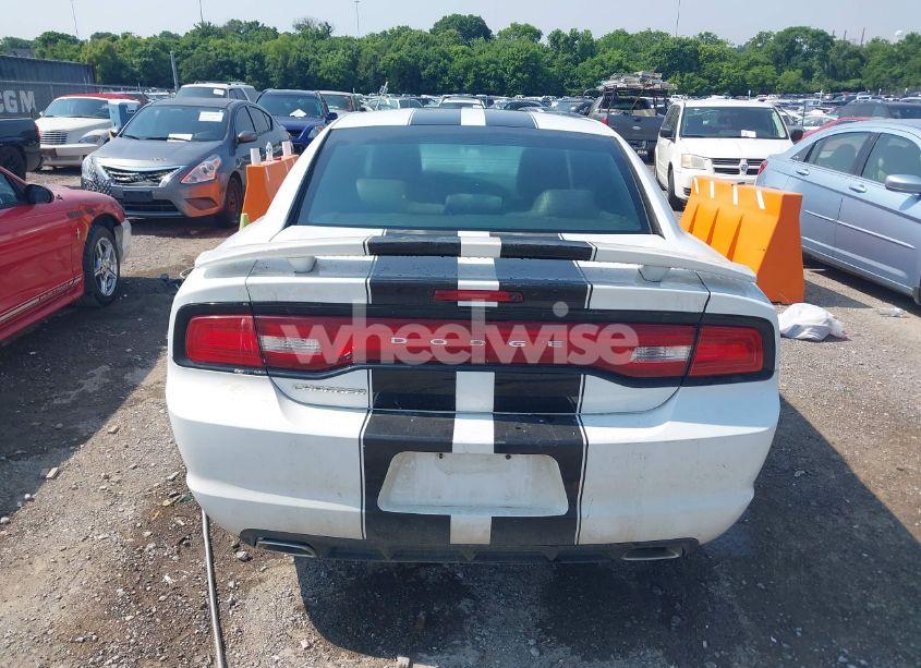 Photo 16 of 2014 Dodge Charger SE (VIN 2C3CDXBGXEH117189)