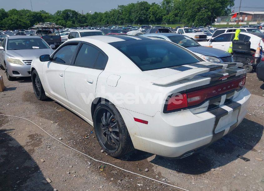 Photo 3 of 2014 Dodge Charger SE (VIN 2C3CDXBGXEH117189)