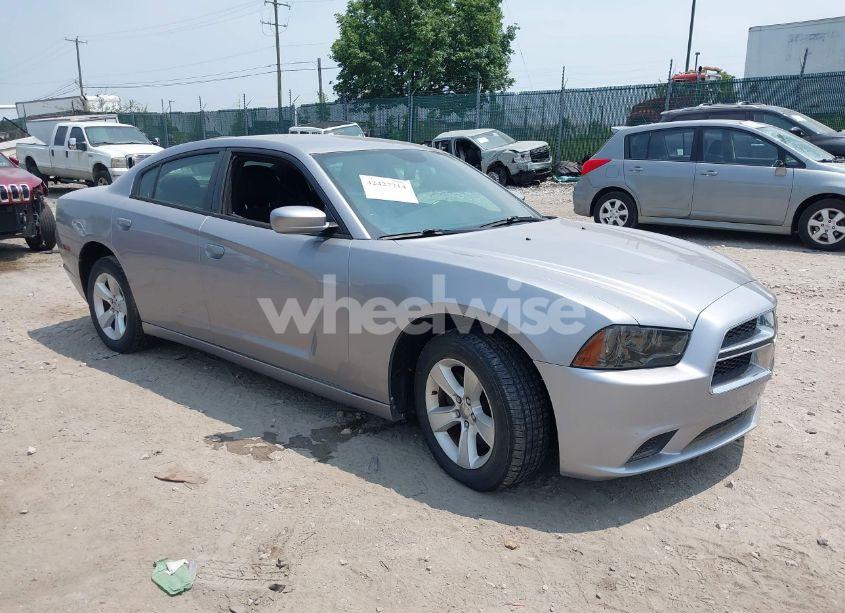 2014 Dodge Charger SE (VIN 2C3CDXBGXEH147602) main photo