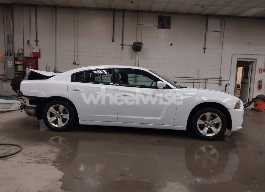 Photo 14 of 2014 Dodge Charger SE (VIN 2C3CDXBGXEH245481)