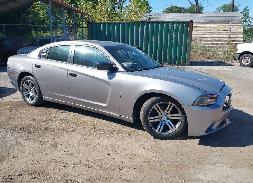 2014 Dodge Charger SE (VIN 2C3CDXBGXEH268971) main photo