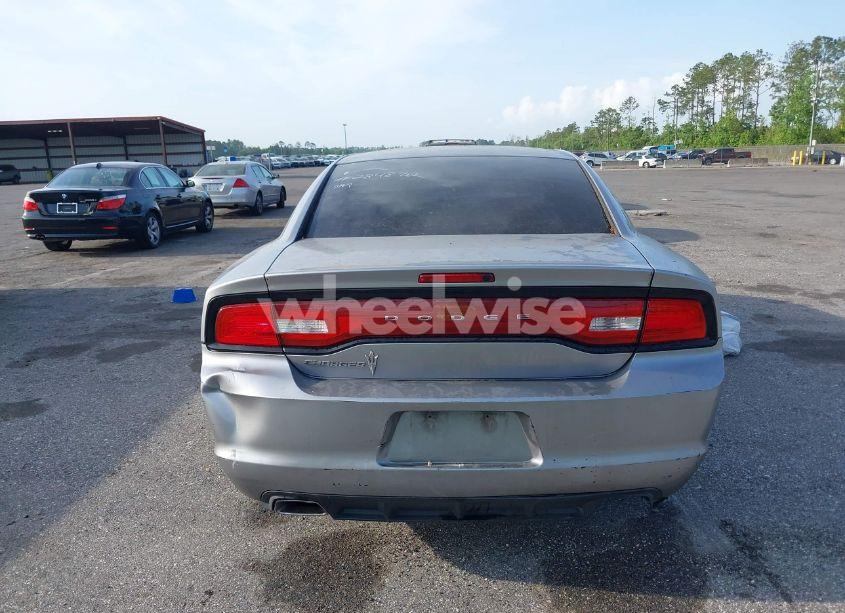 Photo 16 of 2014 Dodge Charger SE (VIN 2C3CDXBGXEH284832)