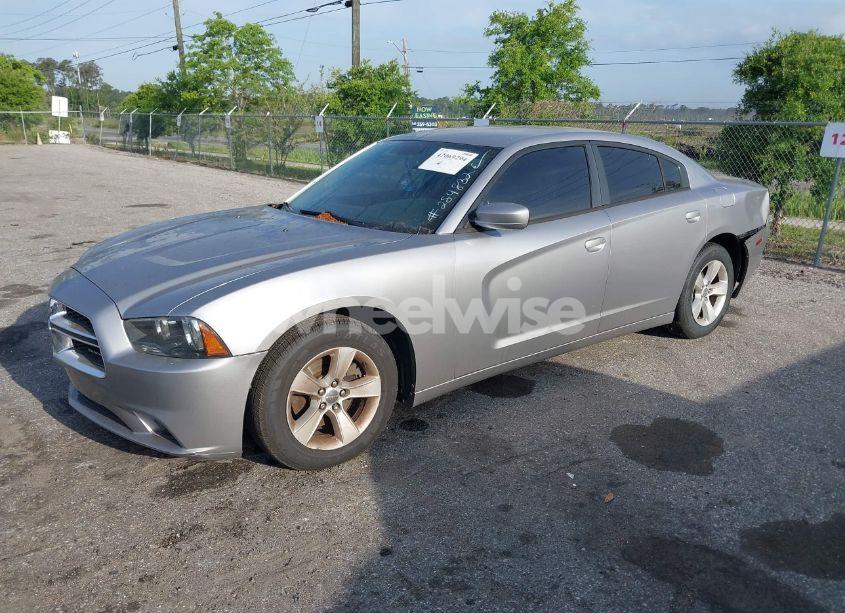 Photo 2 of 2014 Dodge Charger SE (VIN 2C3CDXBGXEH284832)