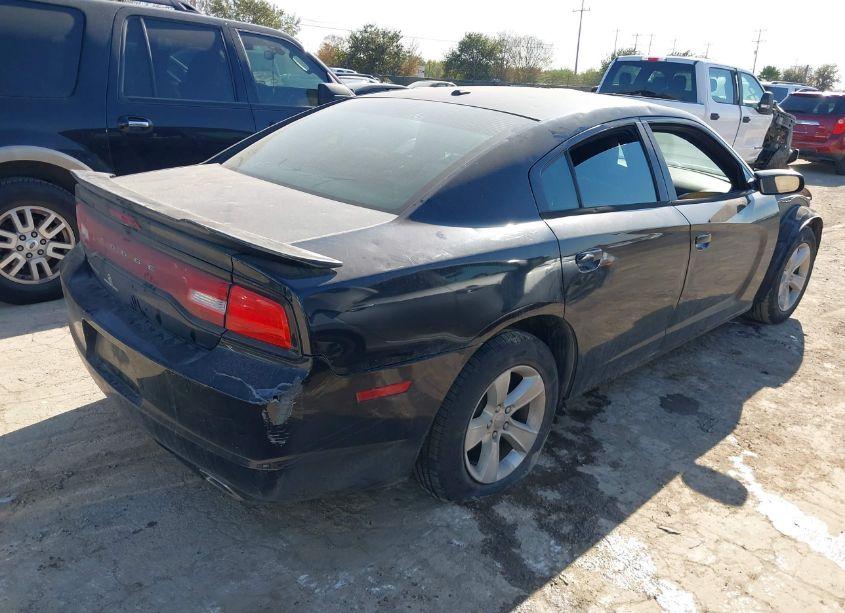 Photo 4 of 2014 Dodge Charger SE (VIN 2C3CDXBGXEH296141)