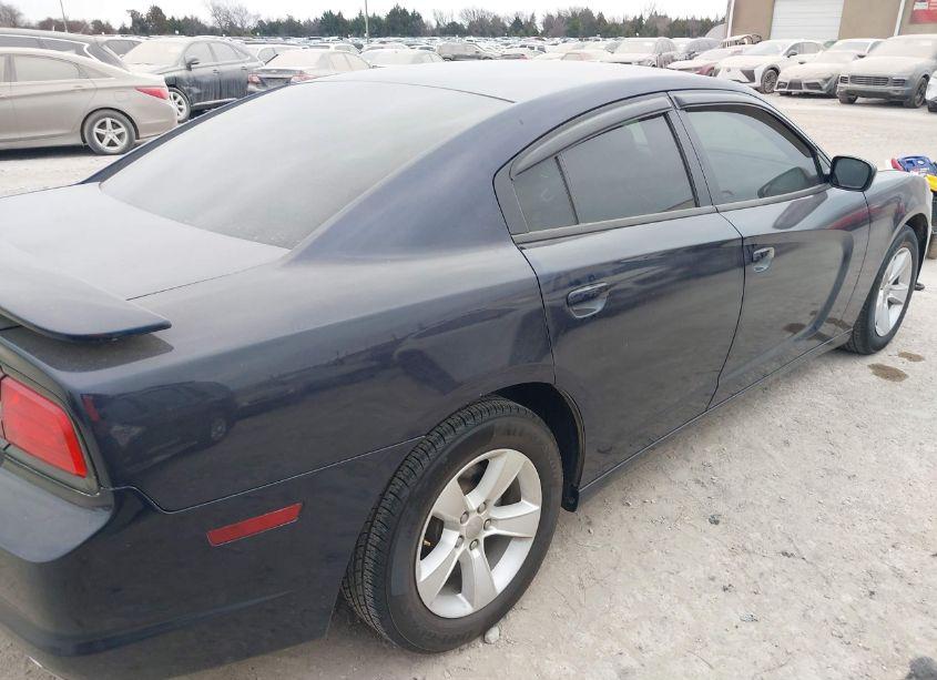 Photo 4 of 2014 Dodge Charger SE (VIN 2C3CDXBGXEH309129)