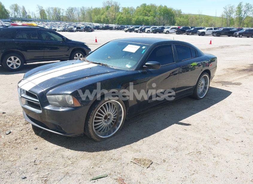 Photo 2 of 2014 Dodge Charger SE (VIN 2C3CDXBGXEH314444)