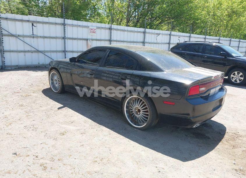 Photo 3 of 2014 Dodge Charger SE (VIN 2C3CDXBGXEH314444)