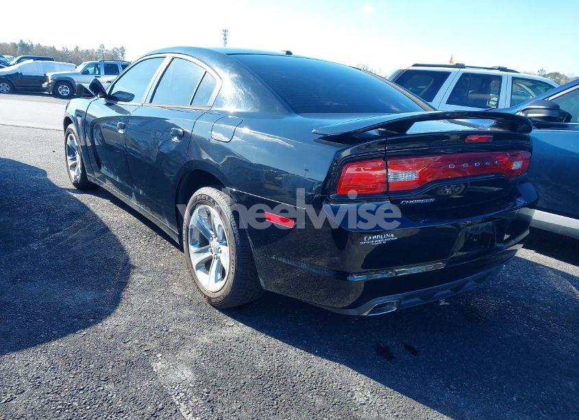 Photo 3 of 2014 Dodge Charger SE (VIN 2C3CDXBGXEH319580)