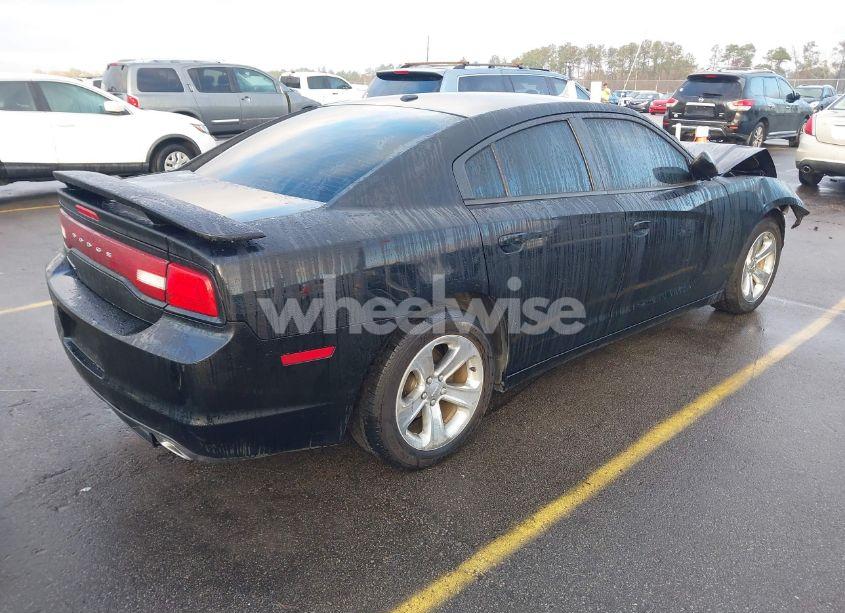 Photo 4 of 2014 Dodge Charger SE (VIN 2C3CDXBGXEH319580)