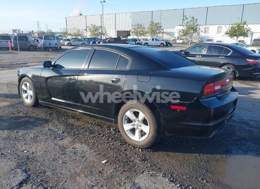 Photo 3 of 2014 Dodge Charger SE (VIN 2C3CDXBGXEH353860)
