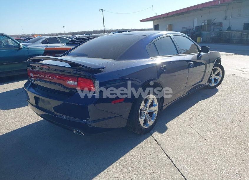 Photo 4 of 2014 Dodge Charger SE (VIN 2C3CDXBGXEH360033)
