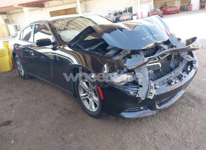 2015 Dodge Charger SE (VIN 2C3CDXBGXFH777721) main photo