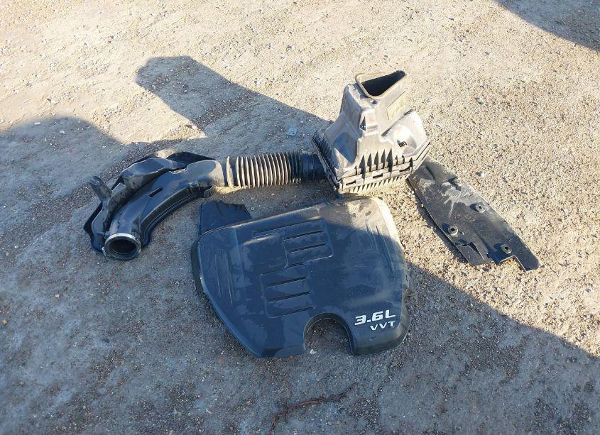 Photo 12 of 2015 Dodge Charger SE (VIN 2C3CDXBGXFH875213)