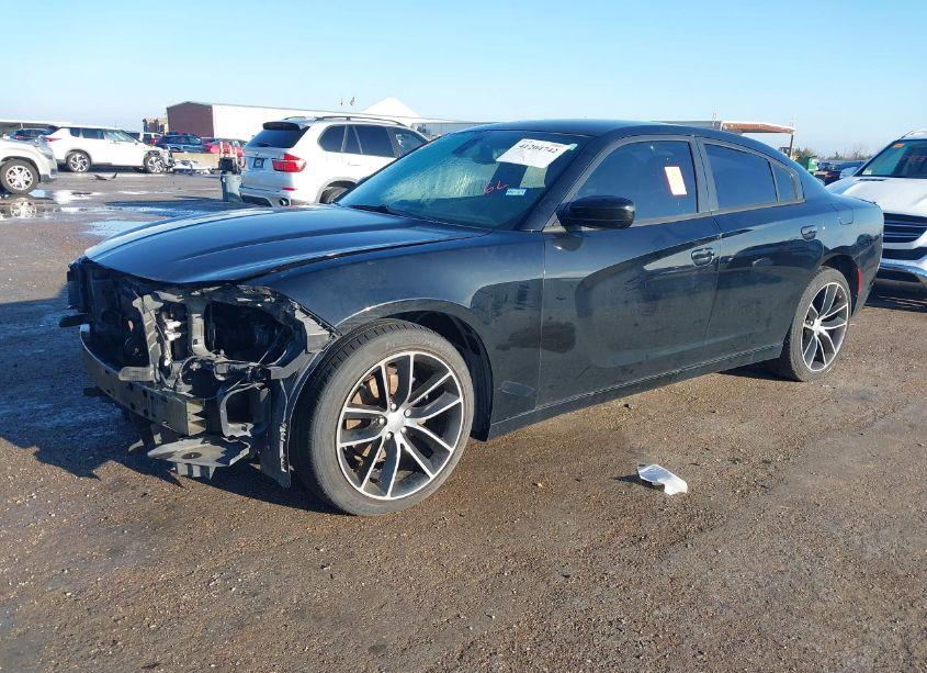 Photo 2 of 2015 Dodge Charger SE (VIN 2C3CDXBGXFH875213)