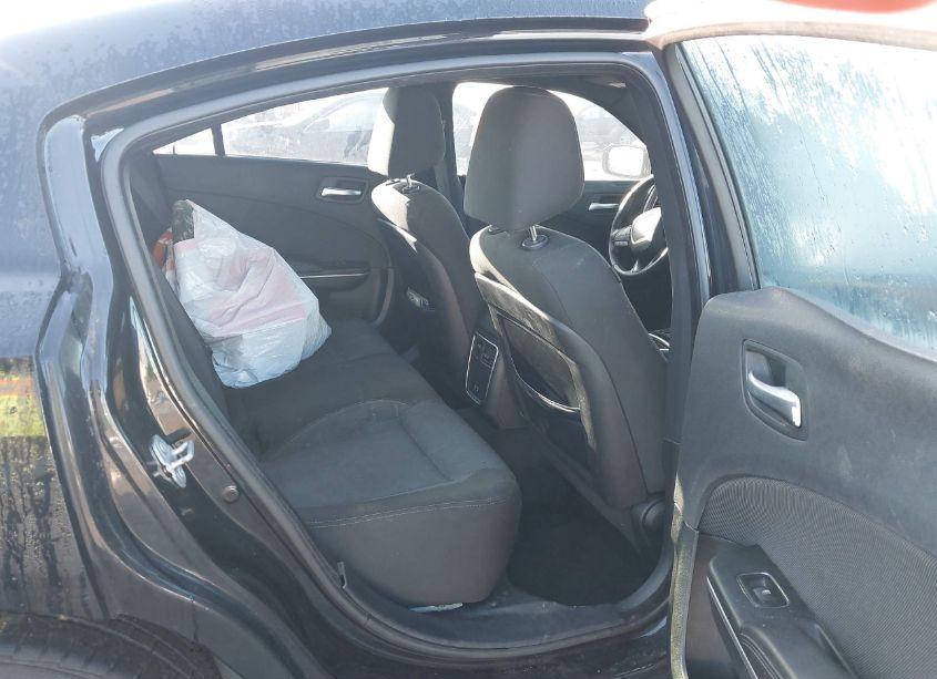 Photo 8 of 2015 Dodge Charger SE (VIN 2C3CDXBGXFH875213)