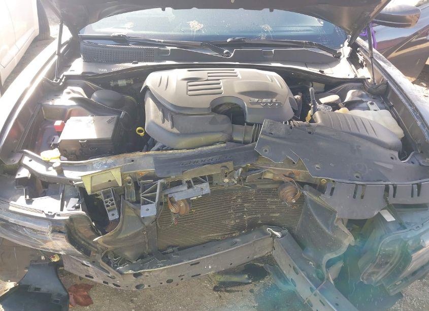 Photo 10 of 2016 Dodge Charger SE (VIN 2C3CDXBGXGH203802)