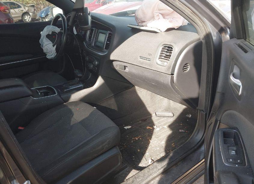 Photo 5 of 2016 Dodge Charger SE (VIN 2C3CDXBGXGH203802)