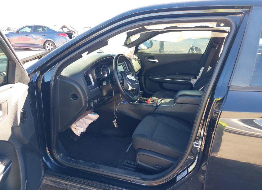 Photo 5 of 2017 Dodge Charger SE RWD (VIN 2C3CDXBGXHH541332)