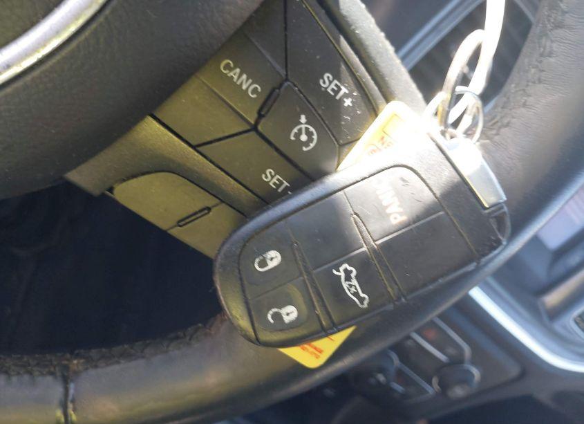 Photo 11 of 2017 Dodge Charger SE RWD (VIN 2C3CDXBGXHH605286)