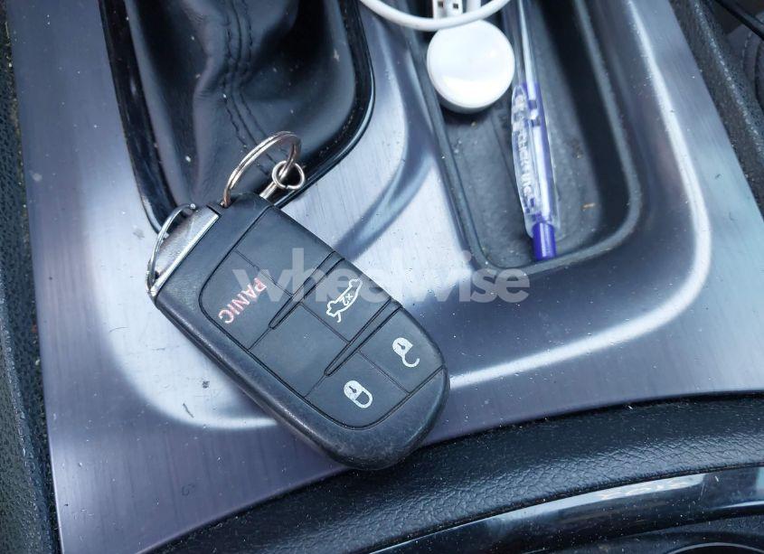 Photo 11 of 2017 Dodge Charger SE RWD (VIN 2C3CDXBGXHH643102)