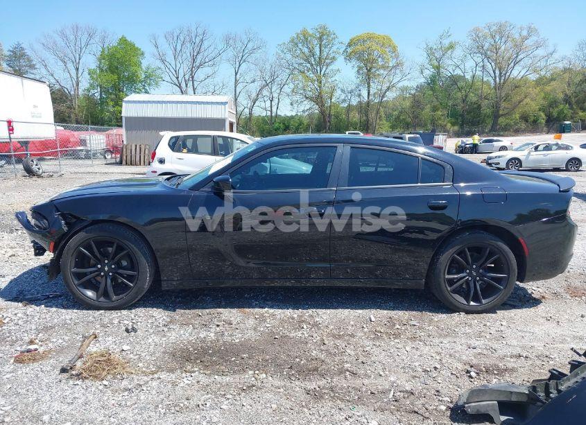 Photo 15 of 2017 Dodge Charger SE RWD (VIN 2C3CDXBGXHH643102)