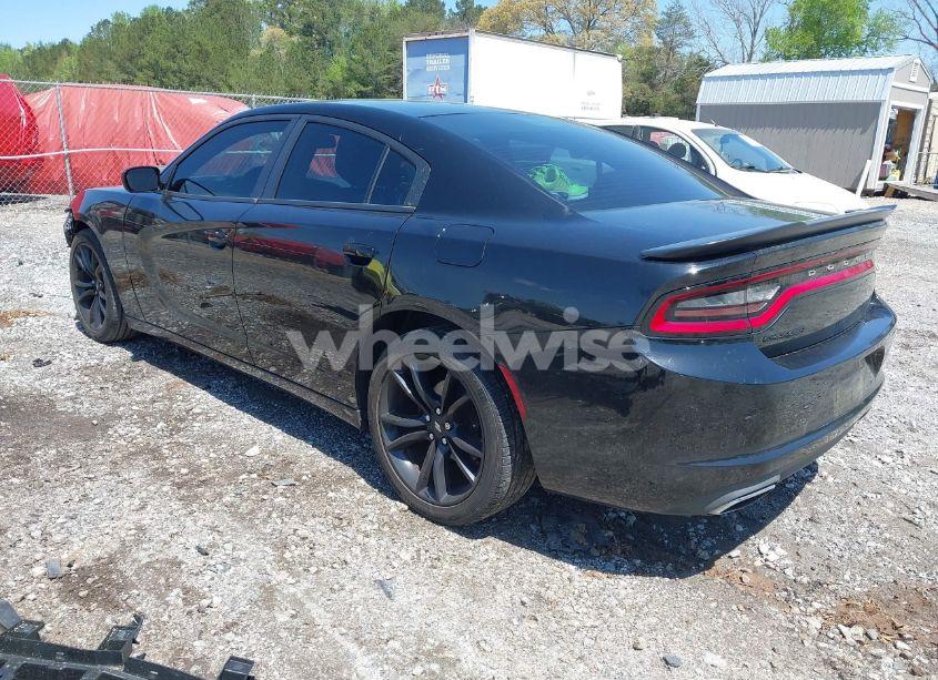 Photo 3 of 2017 Dodge Charger SE RWD (VIN 2C3CDXBGXHH643102)