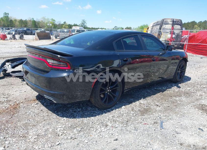 Photo 4 of 2017 Dodge Charger SE RWD (VIN 2C3CDXBGXHH643102)