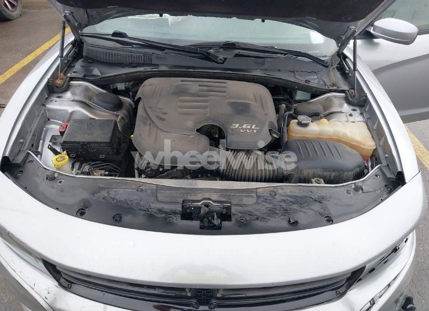 Photo 10 of 2018 Dodge Charger SXT RWD (VIN 2C3CDXBGXJH196549)